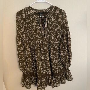Forever 21, Floral Print Tassel Mini, Forest Green and Cream, Size S